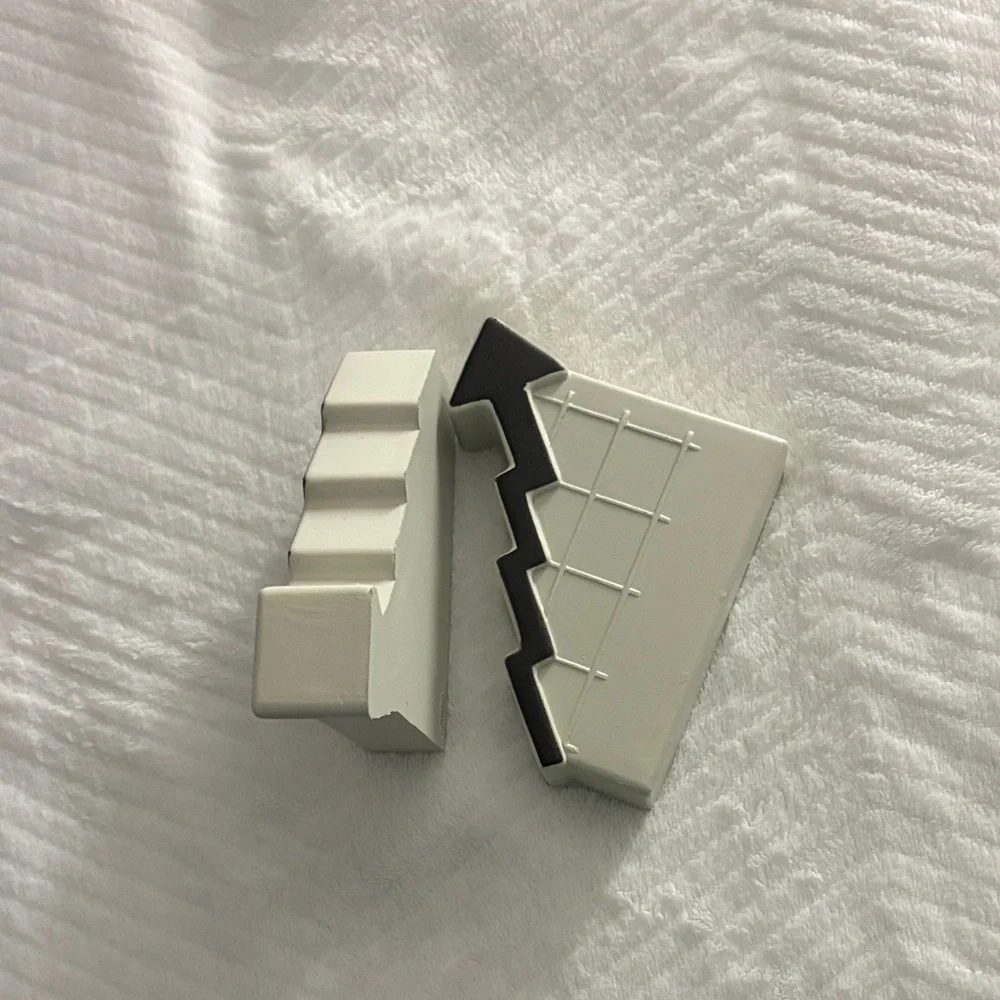 Press on nail